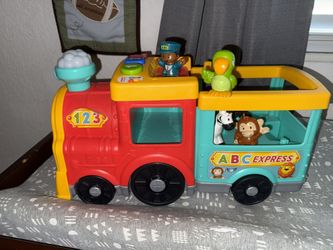 Kids Fisher Price Little People Train