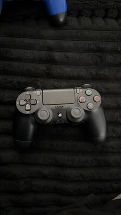PS4 controller