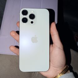 iPhone 16 Pro Max 256GB Unlocked