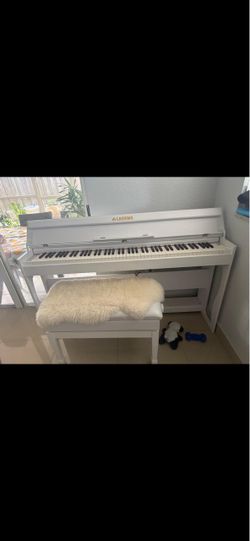 White brand new piano
