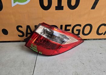 2017-2023 toyota corolla rh taillight