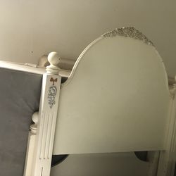 Twin Bed, with set of mattresses