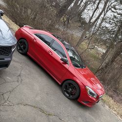 MERCEDES BENZ CLA250