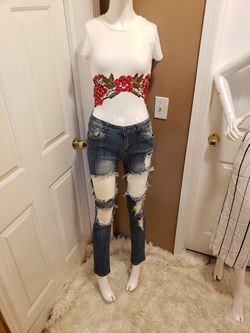 Ripped jeans size 9