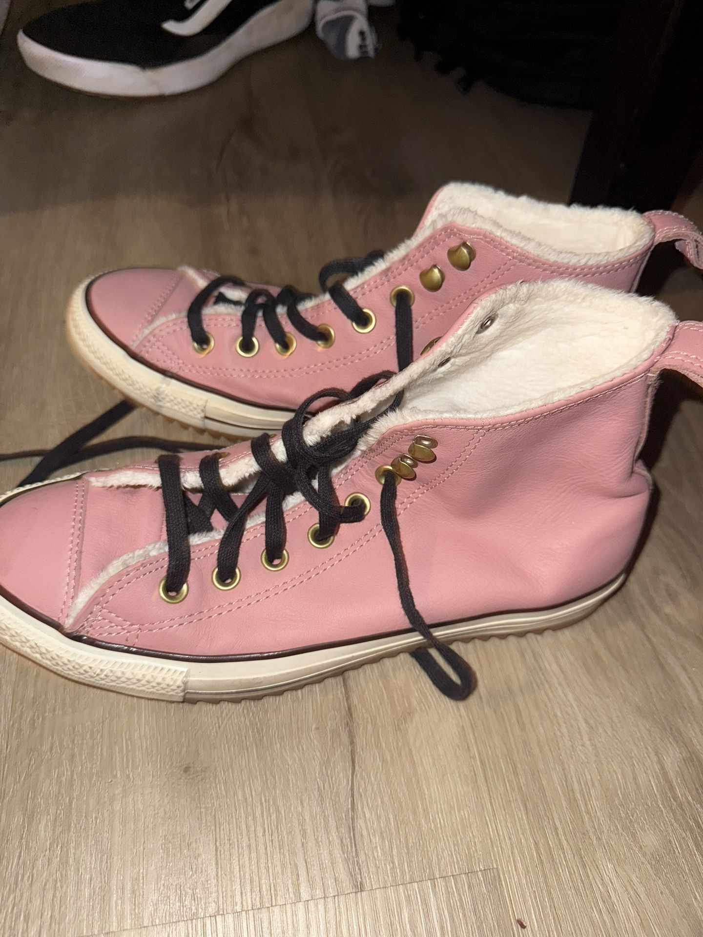 Pink Converse Hiker Chuck Taylor’s