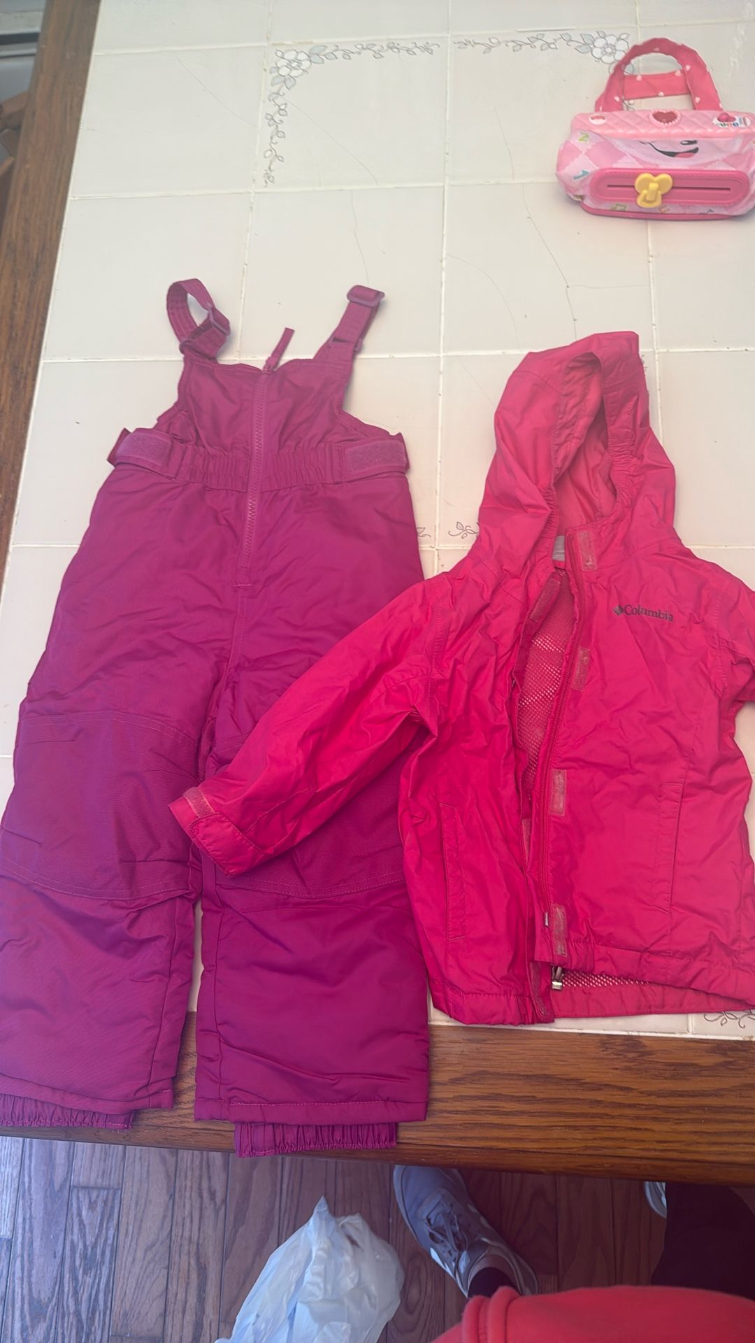 2t Girls Snowsuit And Light Jacket
