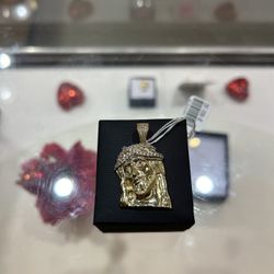 14K Men’s Religious Jesus Head Pendant (CZ Diamonds 