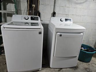 Midea Washer and dryer set