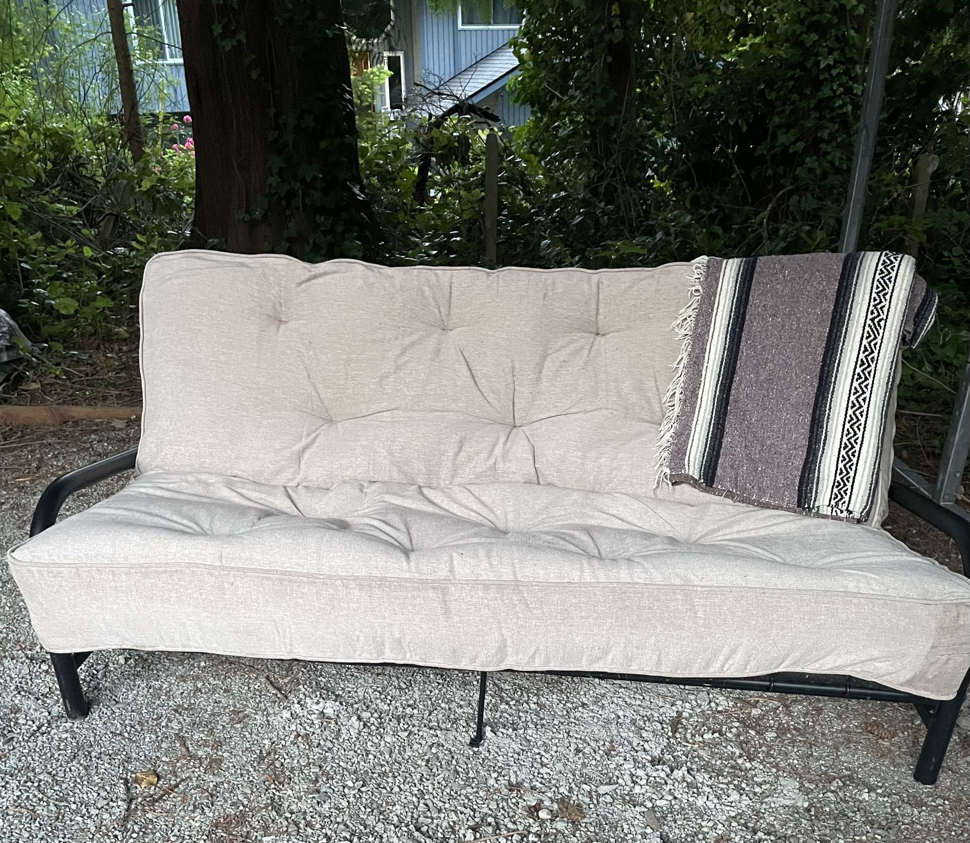 Free Futon
