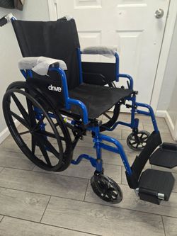 Drive Medical Blue Streak Lightweight Foldable Wheelchair Durable Construction , silla de ruedas, wheelchairs