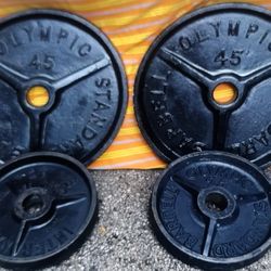 SET OF OLYMPIC DEEP DISH PLATES (PAIRS OF)  :  45s  &  25s 
