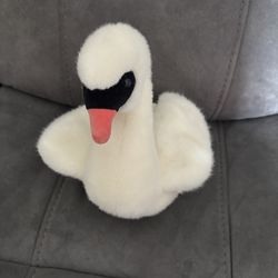 Vintage 1988 Gund Swan