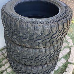 33x12.50 R20 $250