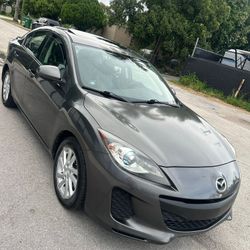 Mazda Mazda3 – Fully Loaded – Clean Title 