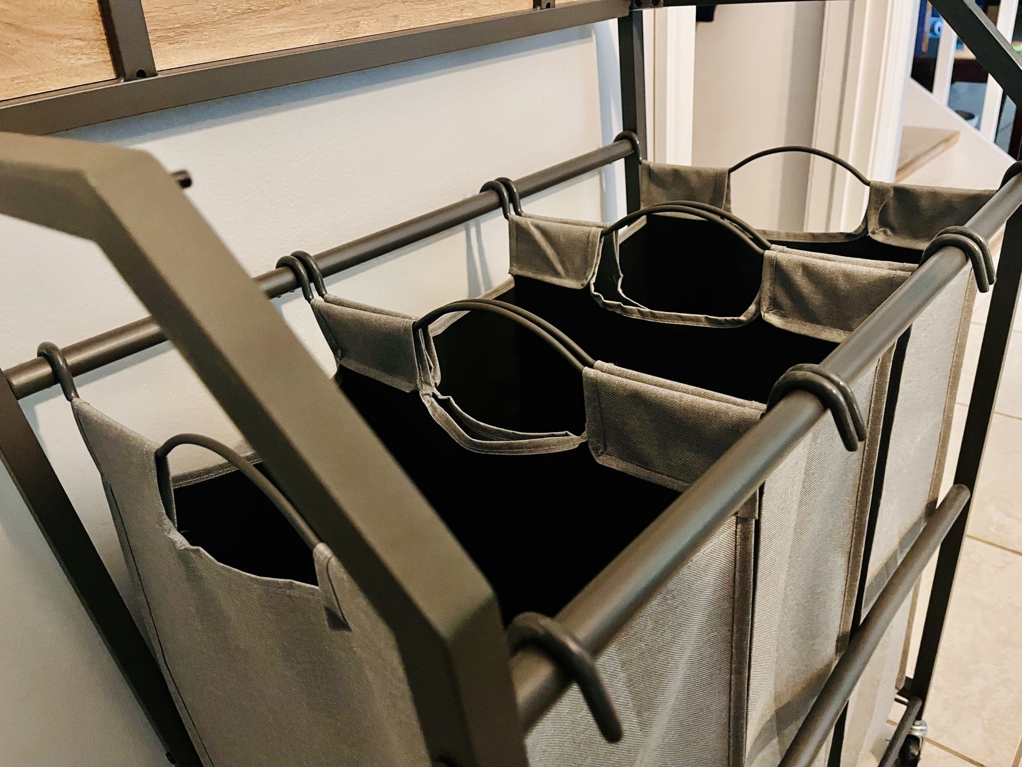 Laundry Hamper: Table & Sorting