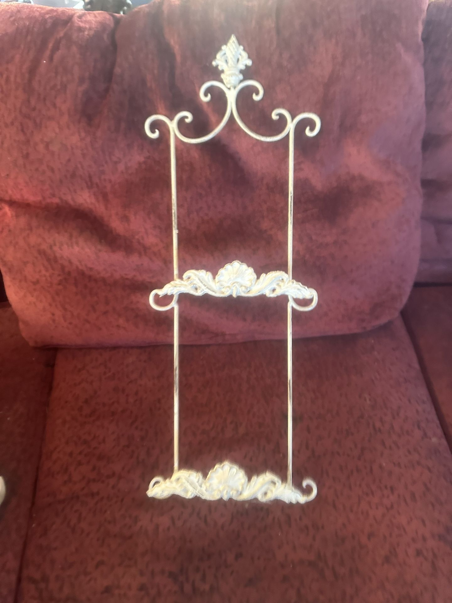 Metal Plate Hanger