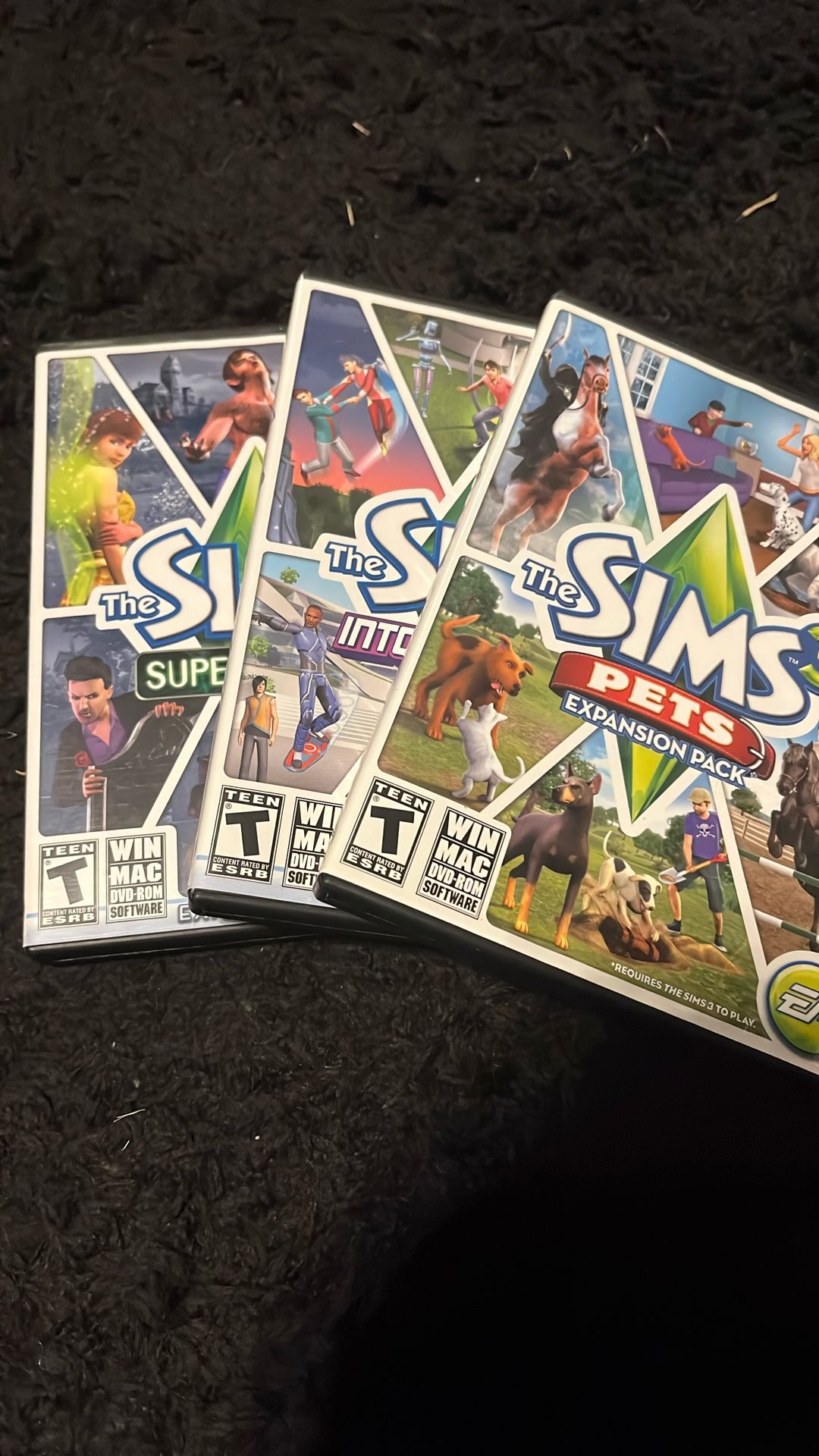 SIMS 3 Physical CD expansion Packs 