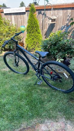 Mountain bike 29 inch wheels disc brakes everything works