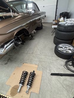 Coilover Strut Assembly Pair