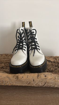 Dr. Martens
