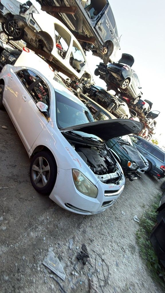 Chevy Malibu 2011 
Only Parts 