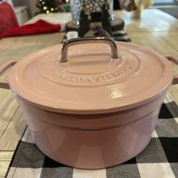 Martha Stewart Pink Dutch Oven (6 Quart)