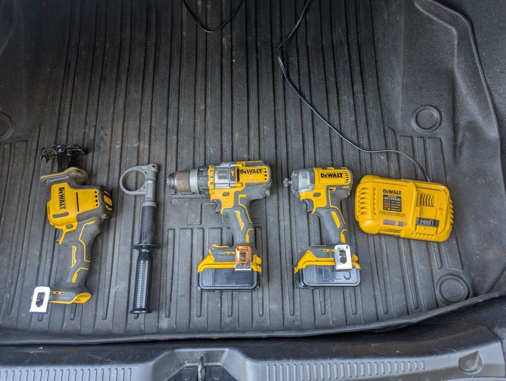 DeWalt Hammer Drill Driver Sawzal Batteries Charger