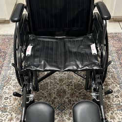 K4 Medline Lightweight Wheelchair 