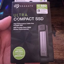 Seagate Ultra Compact 1TB, Portable SSD