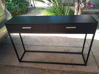 2 Drawer Table
