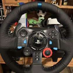 Logitech Racing Wheel (PS4/PS5/PC)