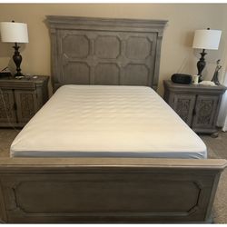 Queen Size Bedroom Set