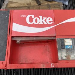 Breakmate Coke Machine