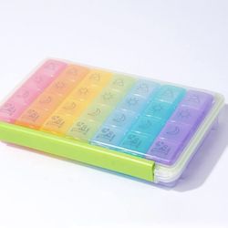 Weekly Pill Box (4 Times a Day), 28 Compartment Portable Pill Case with Organizer, Pill Case, AM/PM/Daily/Weekly Large Capacity Pill Dispenser for Car