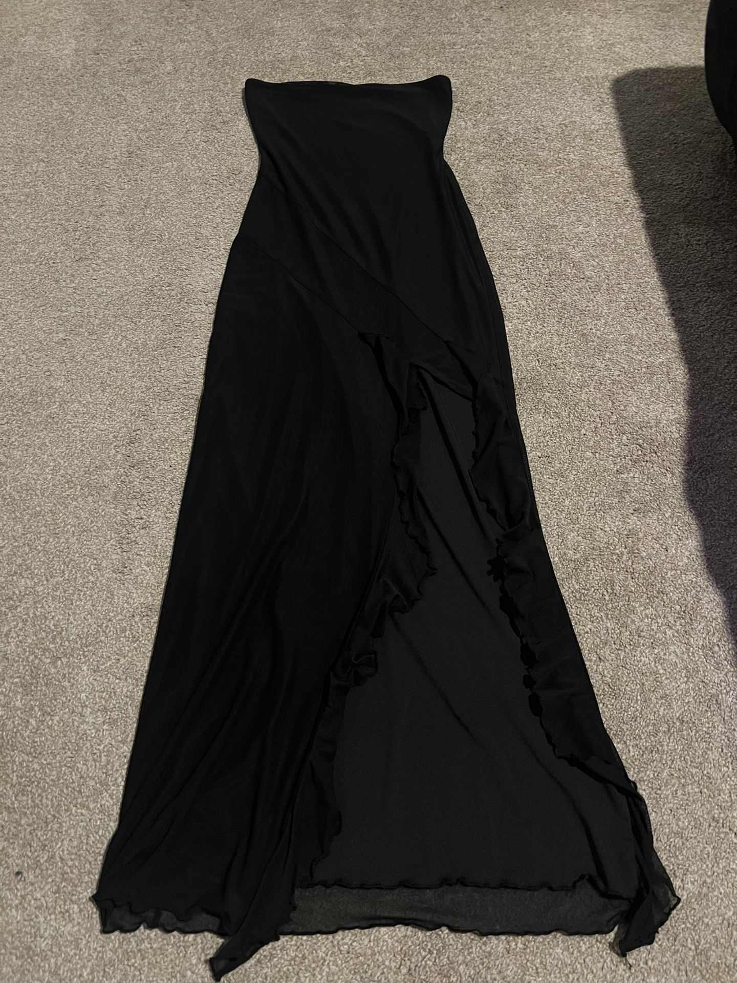 Tiger Mist Black Strapless Dress With Slit