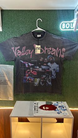 Valley tee in size medium