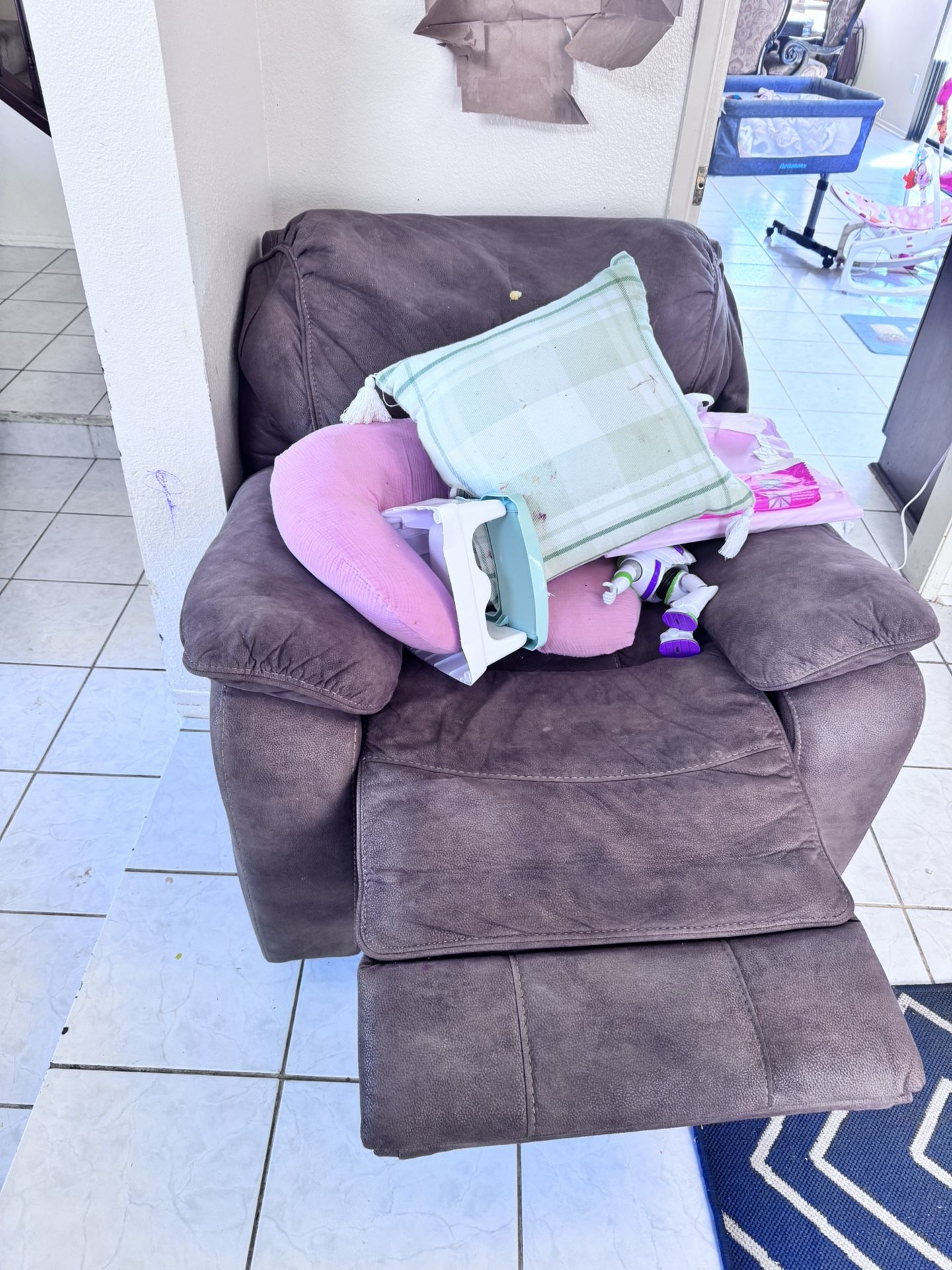 Brown Recliner Sofa 