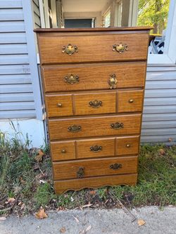 Vintage 6 drawer dresser