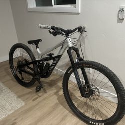 Canyon Spectral 125 Al 5 (UPGRADED)