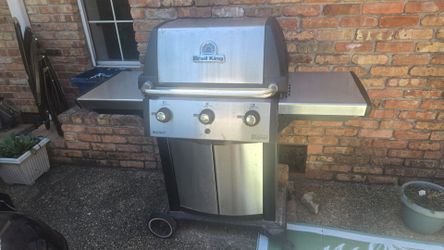 Royal king Signet 3 burner gas grill