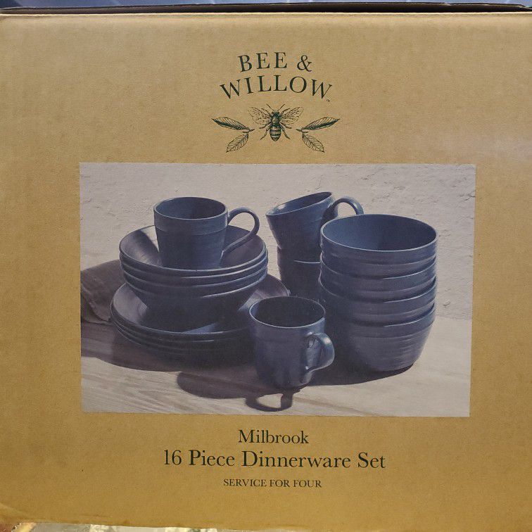Bee & Willow Home + Home Milbrook 16-Piece Dinnerware Set