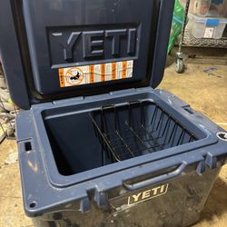 YETI Tundra 35 Cooler