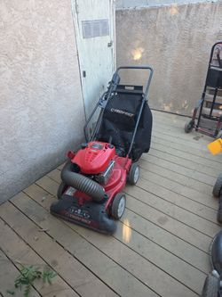 Troybilt Chipper/ shredder/ vac