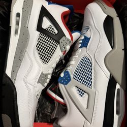 Air Jordan Retro 4 