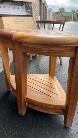 Corner table