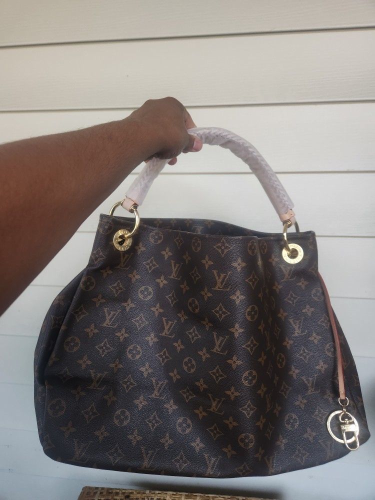 Authentic Louis Vuitton Artsy GM Monogram Tote Hobo Bag Purse