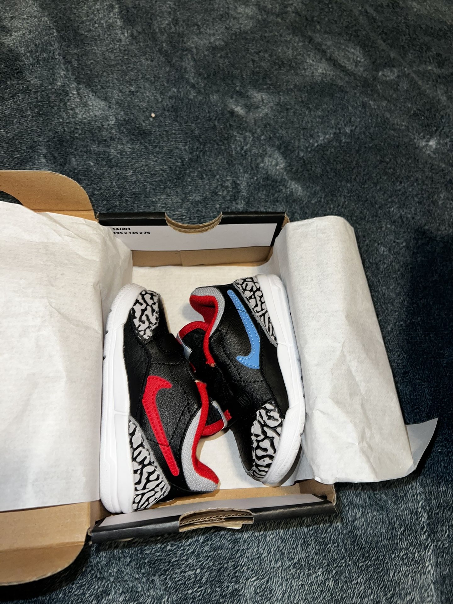 Toddler Retro Jordans 6C