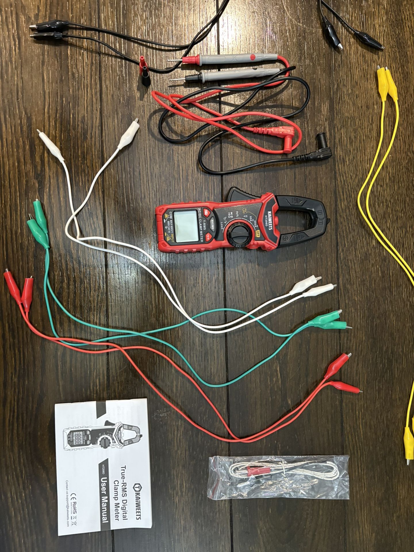 RMS Digital Clamp Meter