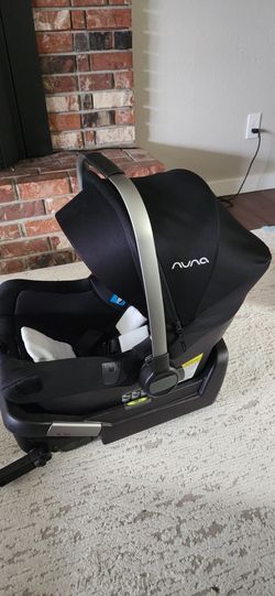 Nuna Pipa Light LX Car SEAT and Base