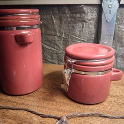 Heavy Containers With Tight Sealed Lids